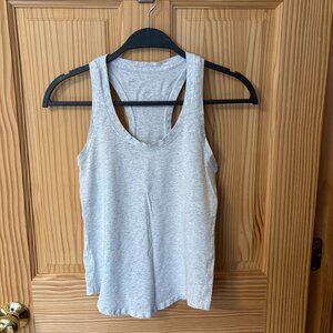 Lululemon Love Tank Size 0 in Heathered Core Ultra Light Grey